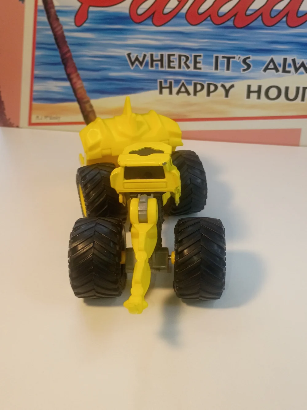 Monster Truck Dirt Squad Scoopz Yellow 1/64 Scale Pre-owned
